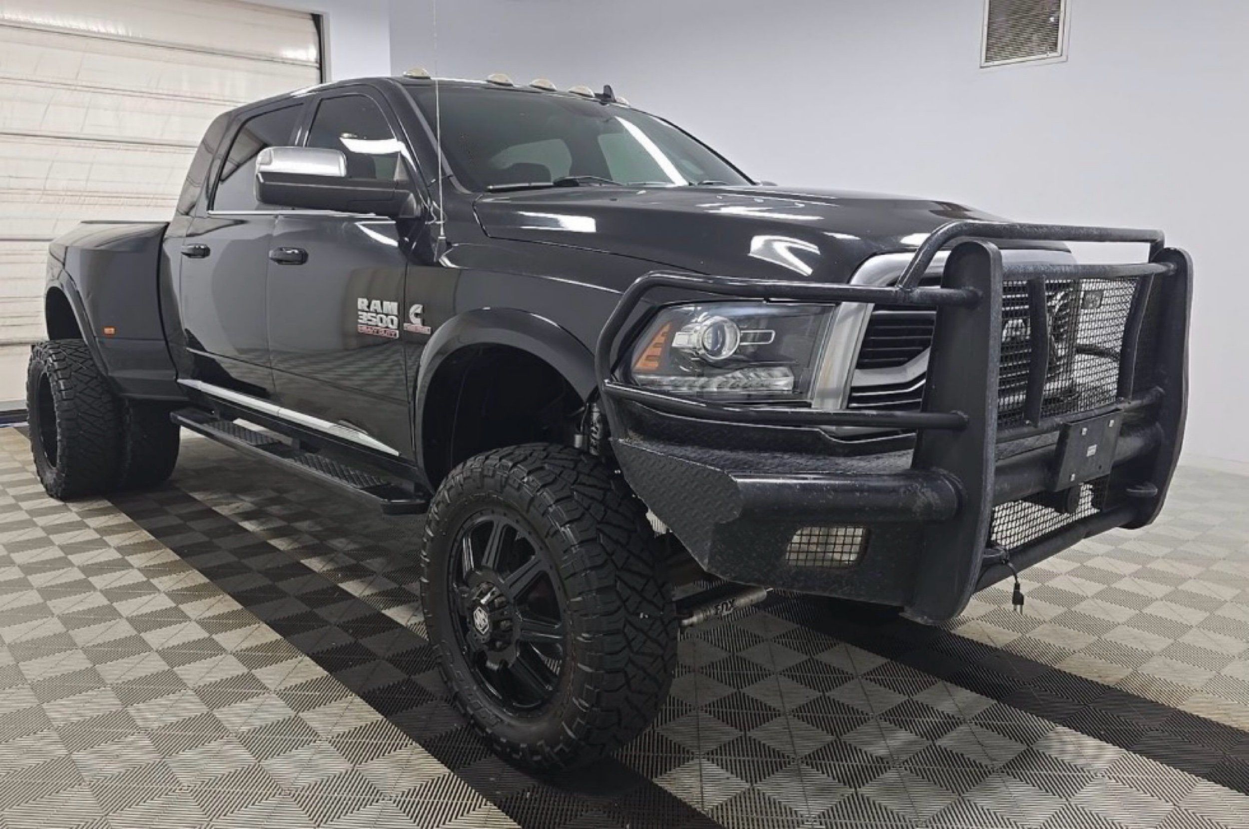ram ram 3500 pickup 2018 3C63RRNLXJG221684 image ram ram 3500 pickup 2018 3C63RRNLXJG221684 image
